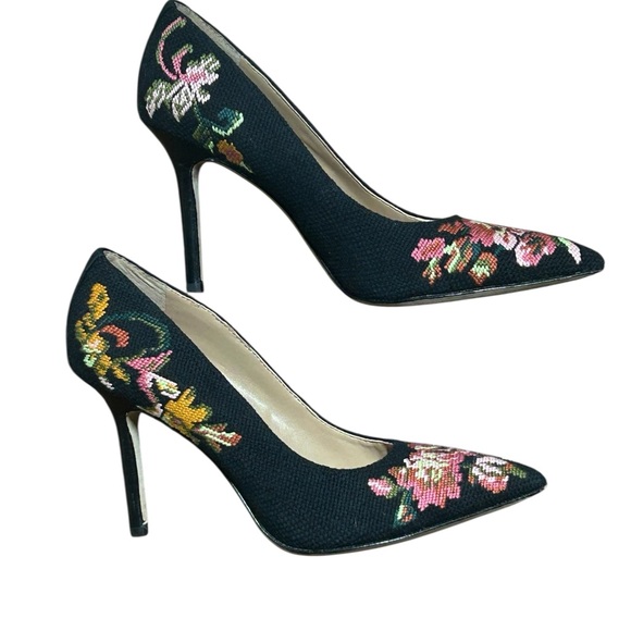 Lauren Ralph Lauren Lindella II Needlepoint & Suede Pump - Picture 8 of 9